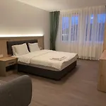 Weseler Wirtshaus アパートホテル ヴェーゼル